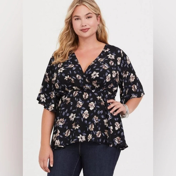 Torrid Lily Babydoll Georgette Surplice Blouse  Womens Size 1 Floral - Picture 1 of 11
